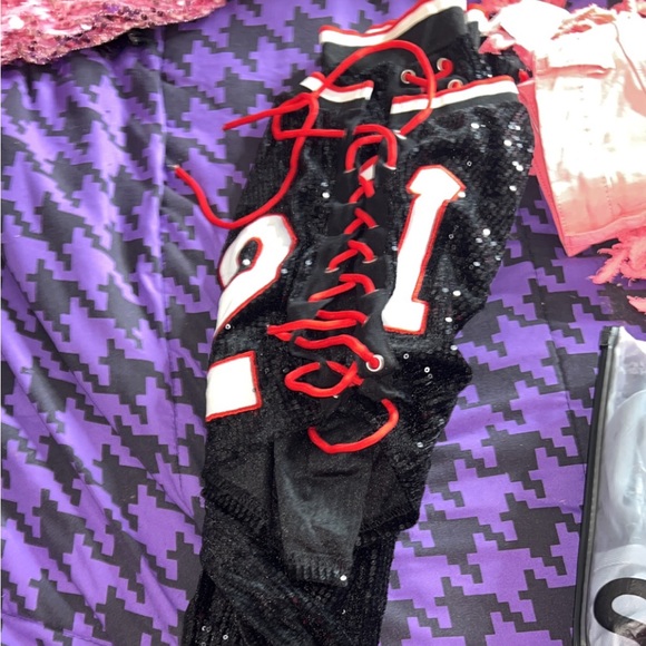 RED 21 # 2 Pc Outfit - Picture 2 of 2